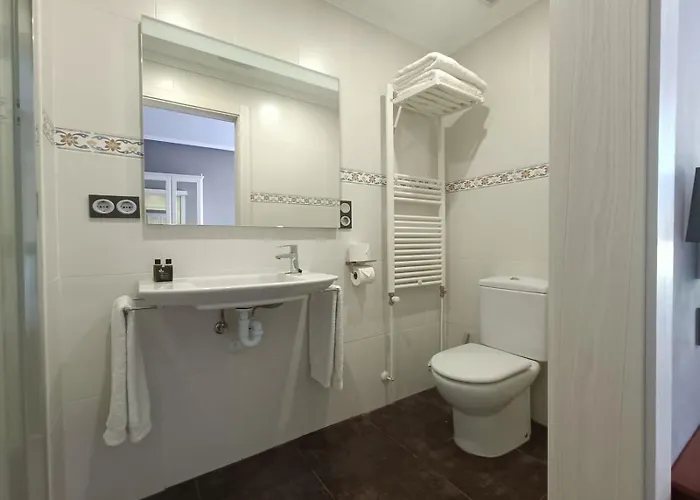 Alojamento de Acomodação e Pequeno-almoço Tribunak 3*