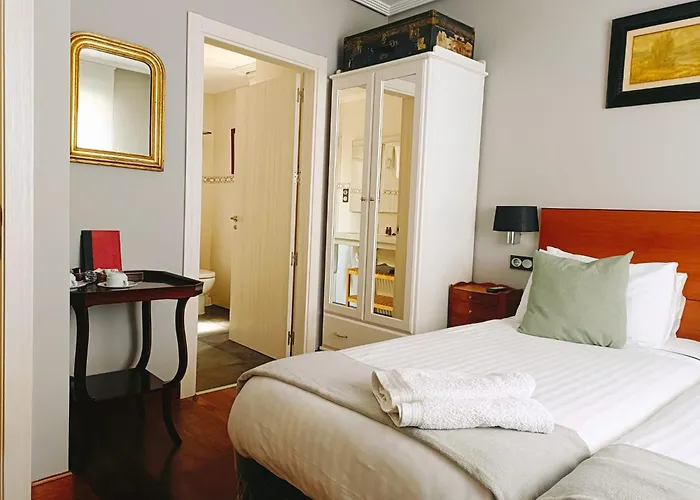 Tribunak Bed & Breakfast